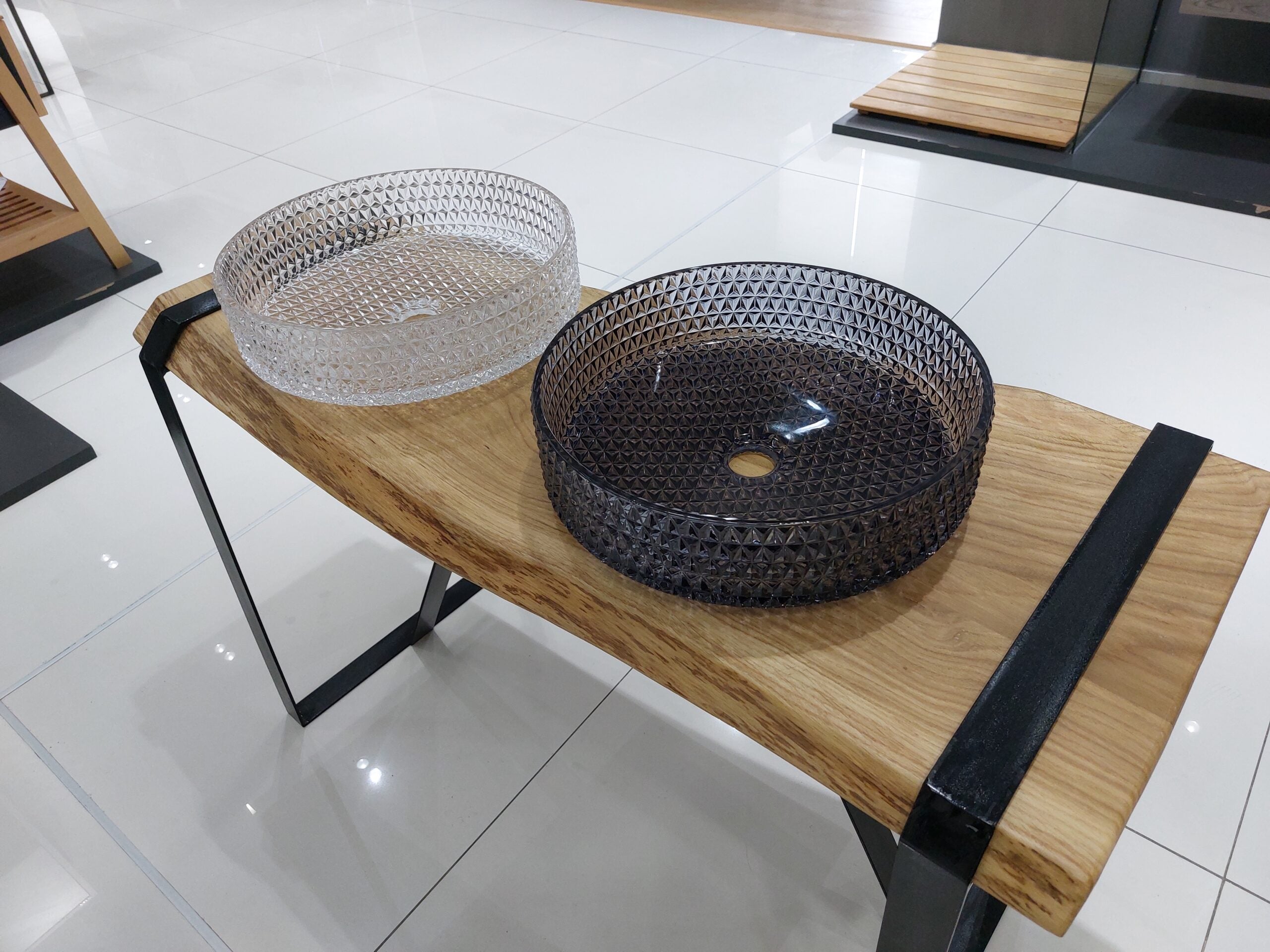 Gl 07 White Φ40 ( Νιπτηρας Γυαλινοσ)